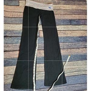 Victoria's Secret Philadelphia Phillies yoga pants